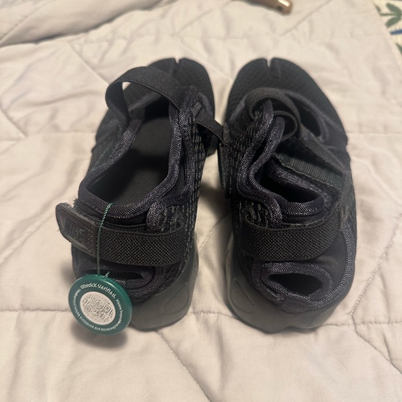 Nike Air Rift 9 - Picture 6 of 7